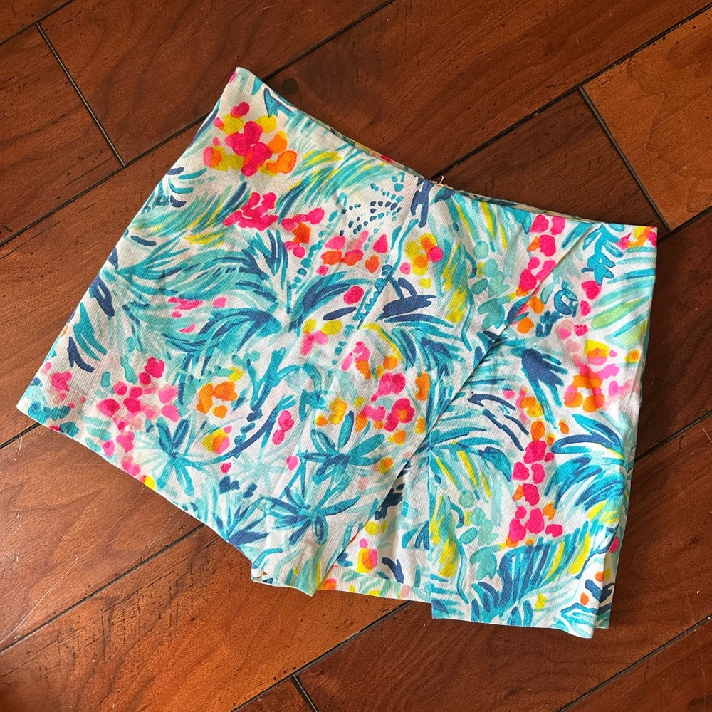 LILY PULITZER- Vibrant Tropical Lucretia Skort / Size: 8